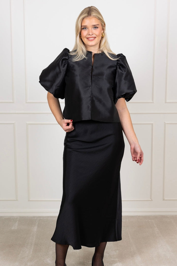 Vicky Heavy Sateen Skirt Black | Skjørt | Smuk - Dameklær på nett