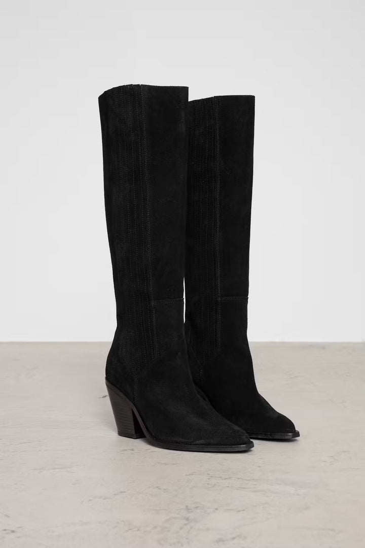 Wilma Knee Boot Black Suede | Sko | Smuk - Dameklær på nett