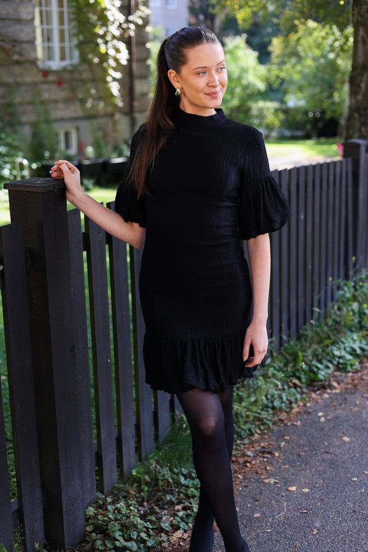 Yasduraz 2/4 Short Dress Black | Kjoler | Smuk - Dameklær på nett