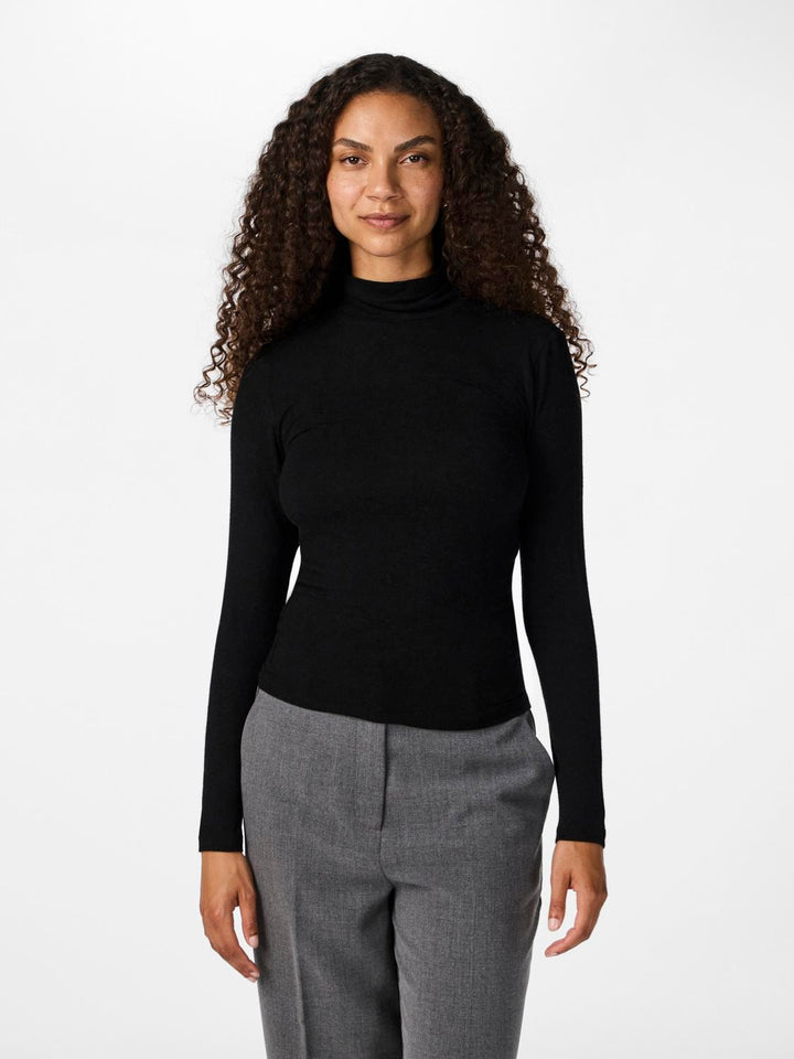 Yaswoola Ls High Neck Top Black | Topper | Smuk - Dameklær på nett