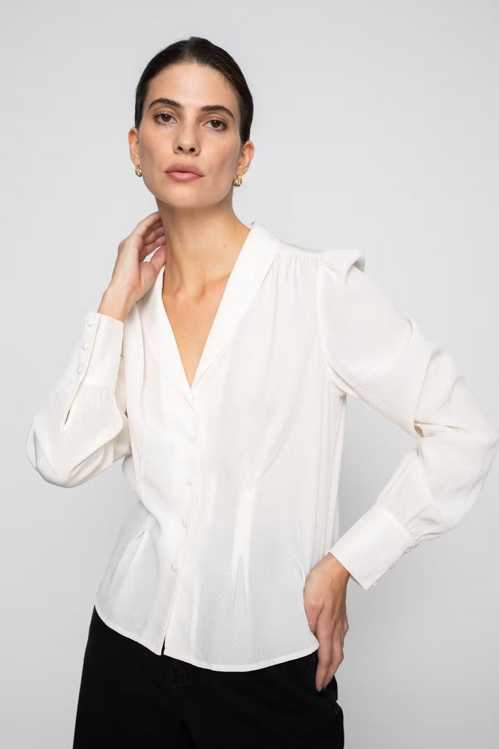 Ylva Blouse Cream | Skjorter og bluser | Smuk - Dameklær på nett