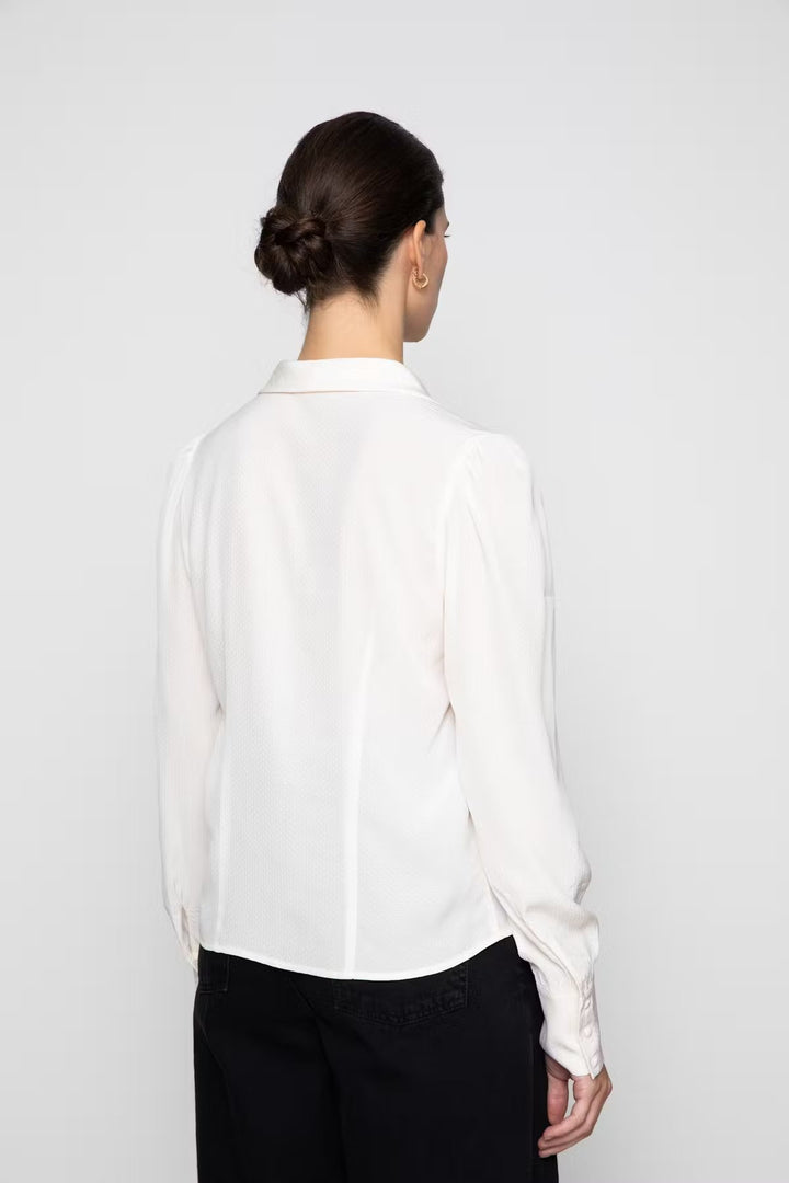 Ylva Blouse Cream | Skjorter og bluser | Smuk - Dameklær på nett