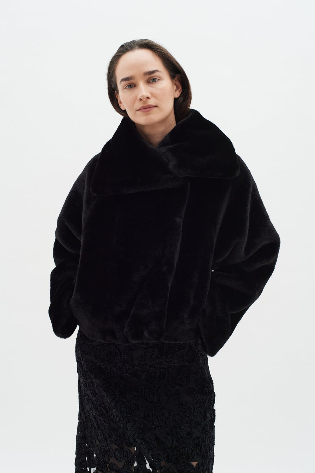 Yonekoiw Short Coat Black | Yttertøy | Smuk - Dameklær på nett