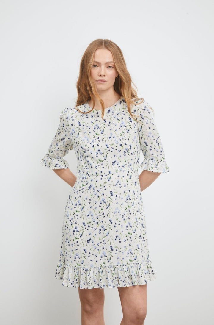 Annabella Dress Blue Branch Print | Kjoler | Smuk - Dameklær på nett