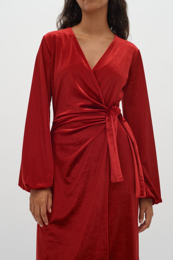 Gorieliw Wrap Dress True Red | Kjoler | Smuk - Dameklær på nett