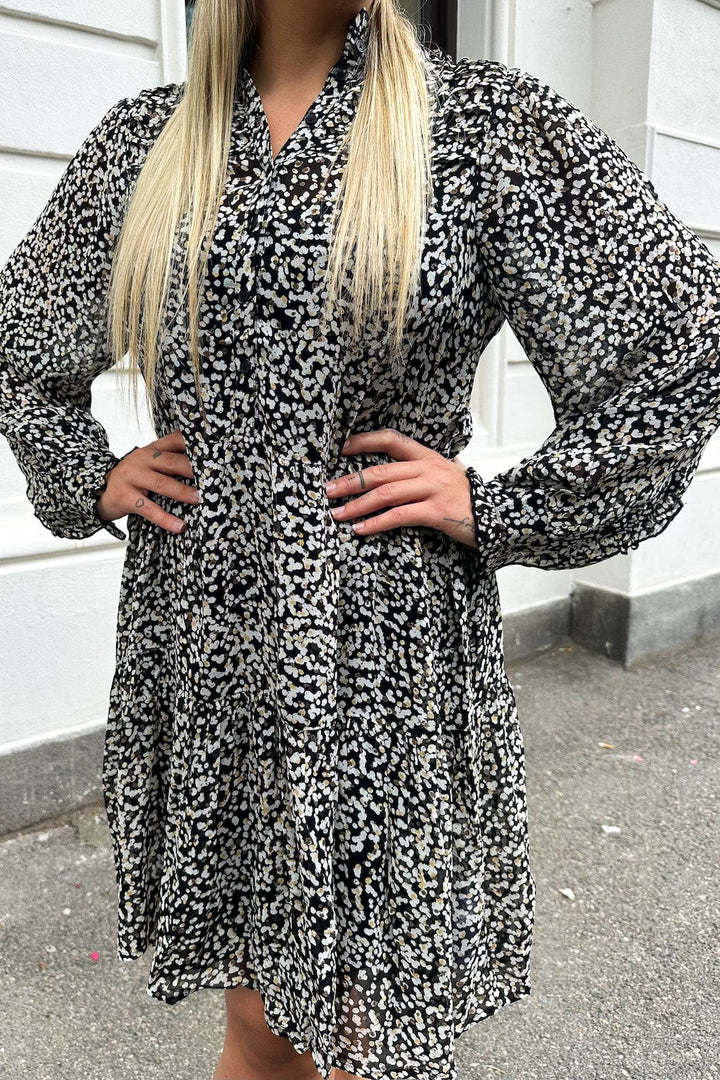 Venipw Dress Black Dot Print | Kjoler | Smuk - Dameklær på nett